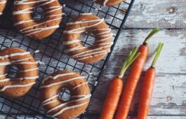 vegan carrot cake doughnuts with lemon cream glaze_hot for food