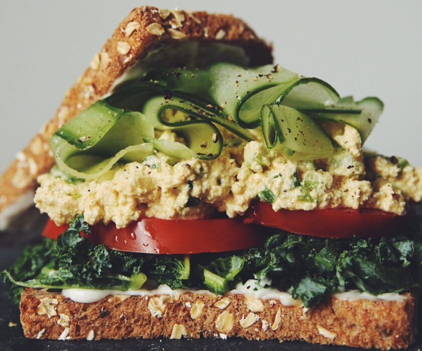 eggless salad sandwich_hot for food