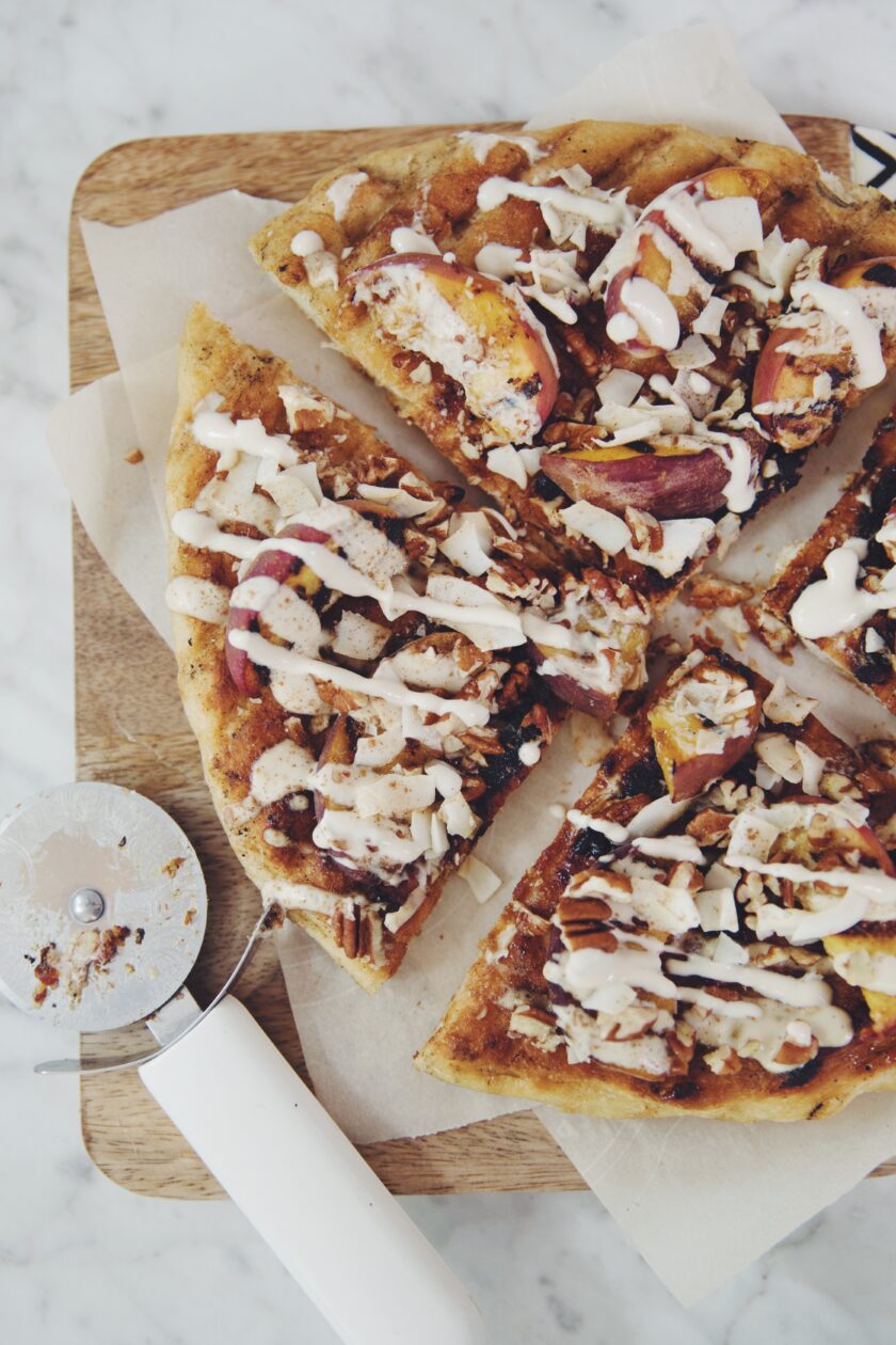 grilled peach dessert pizza_hot for food