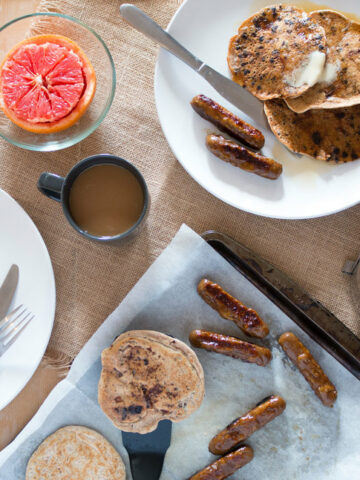 chocolate chip banana pancakes_hot for food