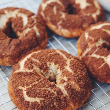 cinnamon crunch bagels with honey walnut cream cheese