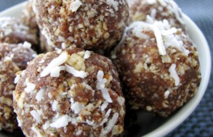 choconut date balls_hot for food